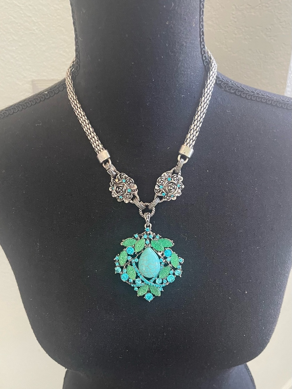 Turquoise Teardrop Pendant Necklace - Women Jewelry